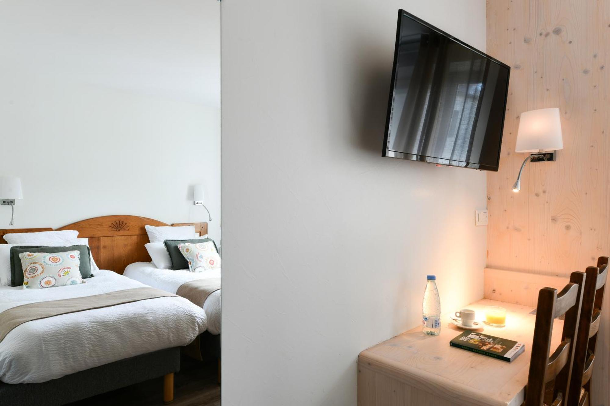 Logis Hotel Etchemaite Larrau Ngoại thất bức ảnh