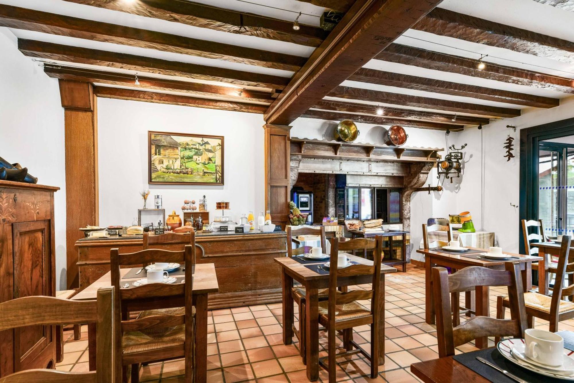 Logis Hotel Etchemaite Larrau Ngoại thất bức ảnh