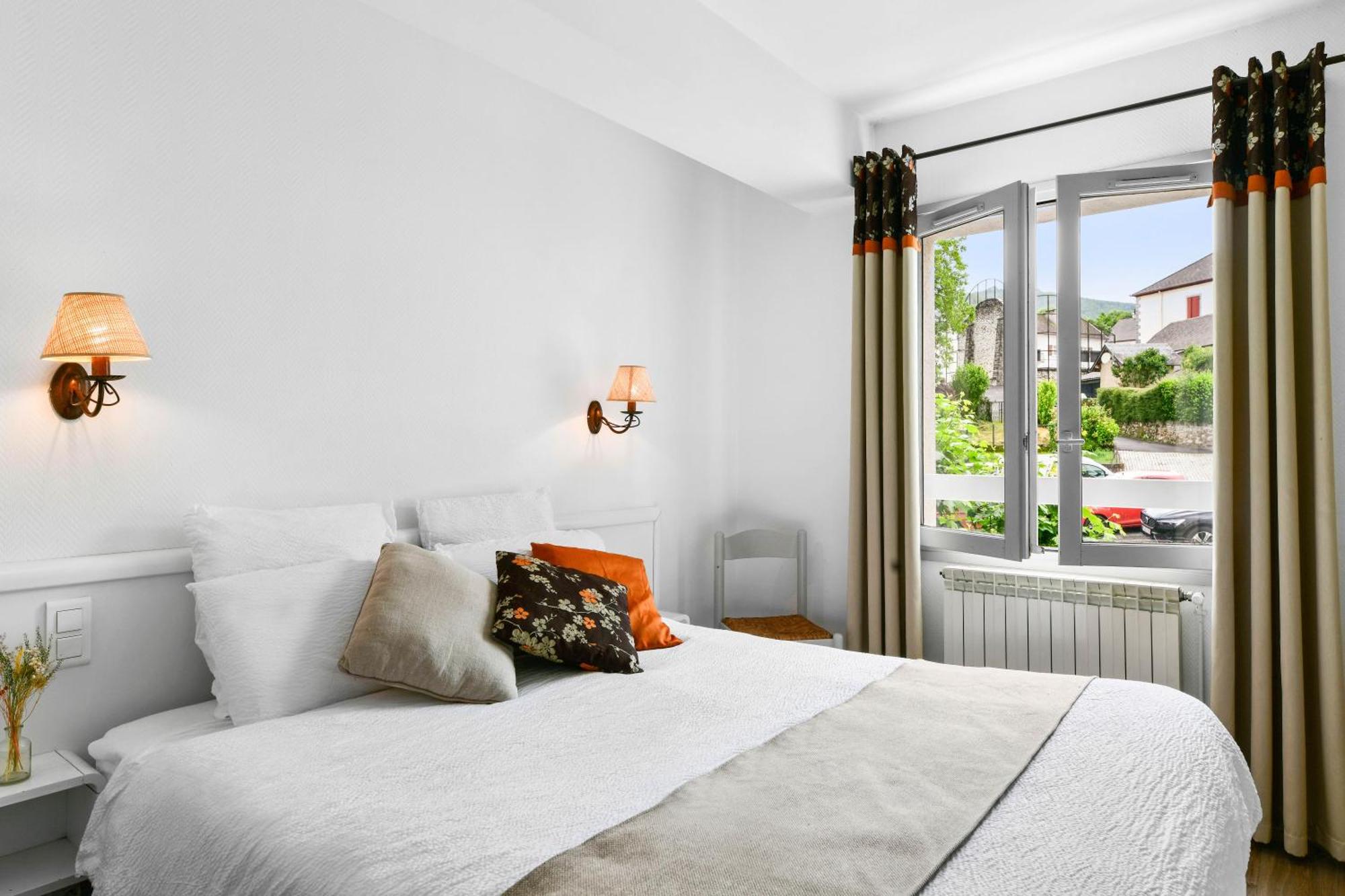 Logis Hotel Etchemaite Larrau Ngoại thất bức ảnh